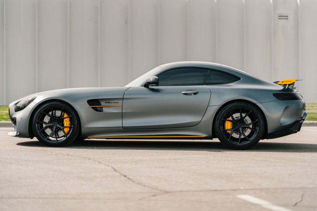 riviera customs tuning services